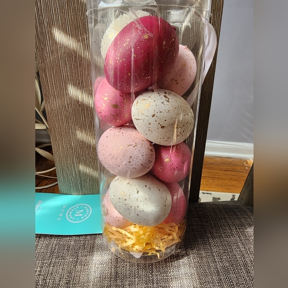 Martha Stewart Speckled Eggs - Picture 1 of 7